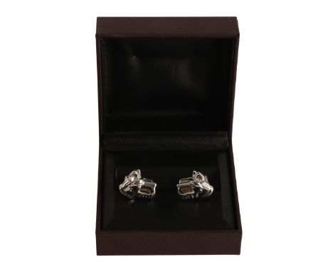 DUNHILL: A PAIR OF GENTLEMAN'S SILVER CUFFLINKS of Scottie dog form, in a fitted presentation case