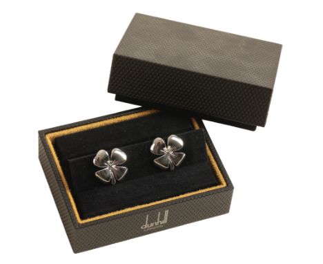 DUNHILL: A PAIR OF GENTLEMAN'S SILVER&nbsp; AND EBONY CUFFLINKS of clover leaf form, in a fitted presentation case and outer 