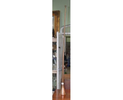 An English made large copper hunting horn