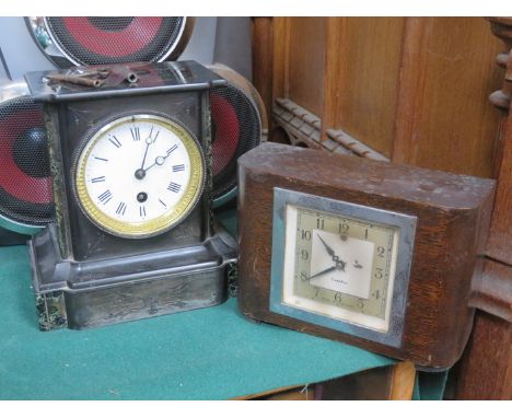 SMALL BLACK SLATE MANTEL CLOCK AND OAK CASED MANTEL CLOCK 