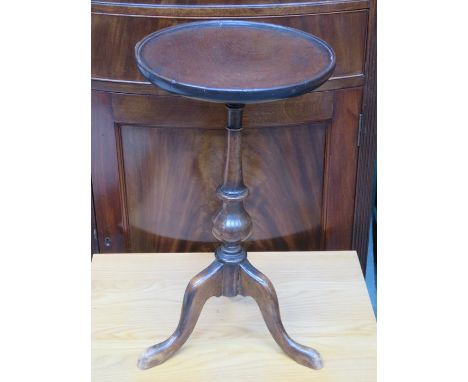 SMALL MAHOGANY TRIPOD WINE TABLE 