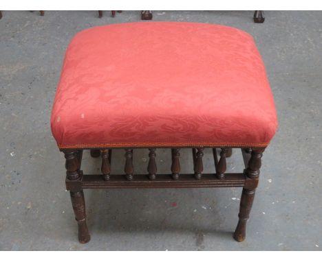 UPHOLSTERED MAHOGANY FOOT STOOL 