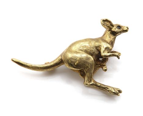 A 9ct gold kangaroo and joey brooch, by Harriet Glen, the kangaroo with sapphire set eyes, to pin and roller catch, London 20