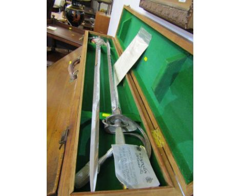 COMMEMORATIVE SWORDS, cased limited edition pair of Wilkinson Swords to commemorate the wedding of Prince Charles and Lady Di