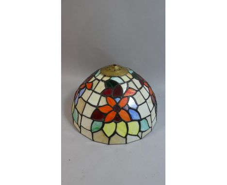 A Reproduction Tiffany Style Lamp Shade, 37cm Diameter 