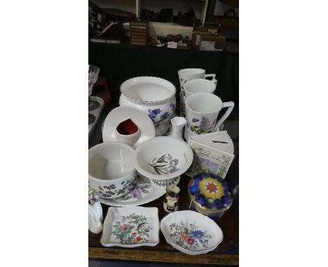 A Collection of Portmeirion Botanic Garden, Aynsley Pembroke, Royal Worcester 2000ad etc 