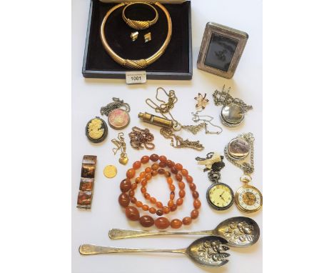 Quantity of various costume jewellery including Christian Dior necklet and bracelet, together with a quantity of modern pocke