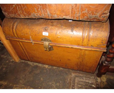 Large 19th Century metal faux wood painted dome top travel trunk with  brass lock (lacking key), 21ins high x 30ins wide x 22
