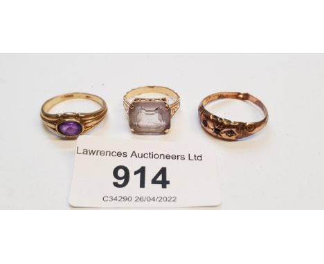 Antique 9ct rose gold diamond and ruby set ring (at fault), yellow metal quartz set ring, and a 9ct gold amethyst set ring 