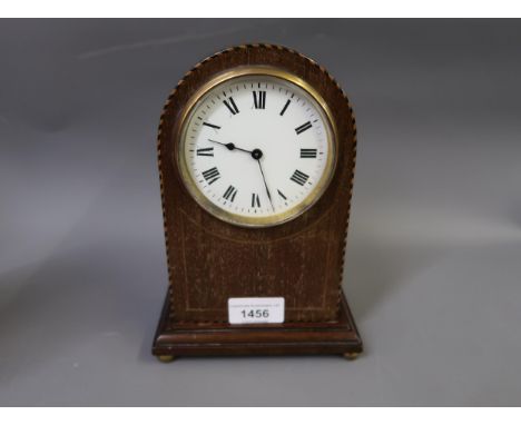 Edwardian mahogany and chequer line inlaid dome shaped mantel clock, the enamel dial with Roman numerals, the case with brass