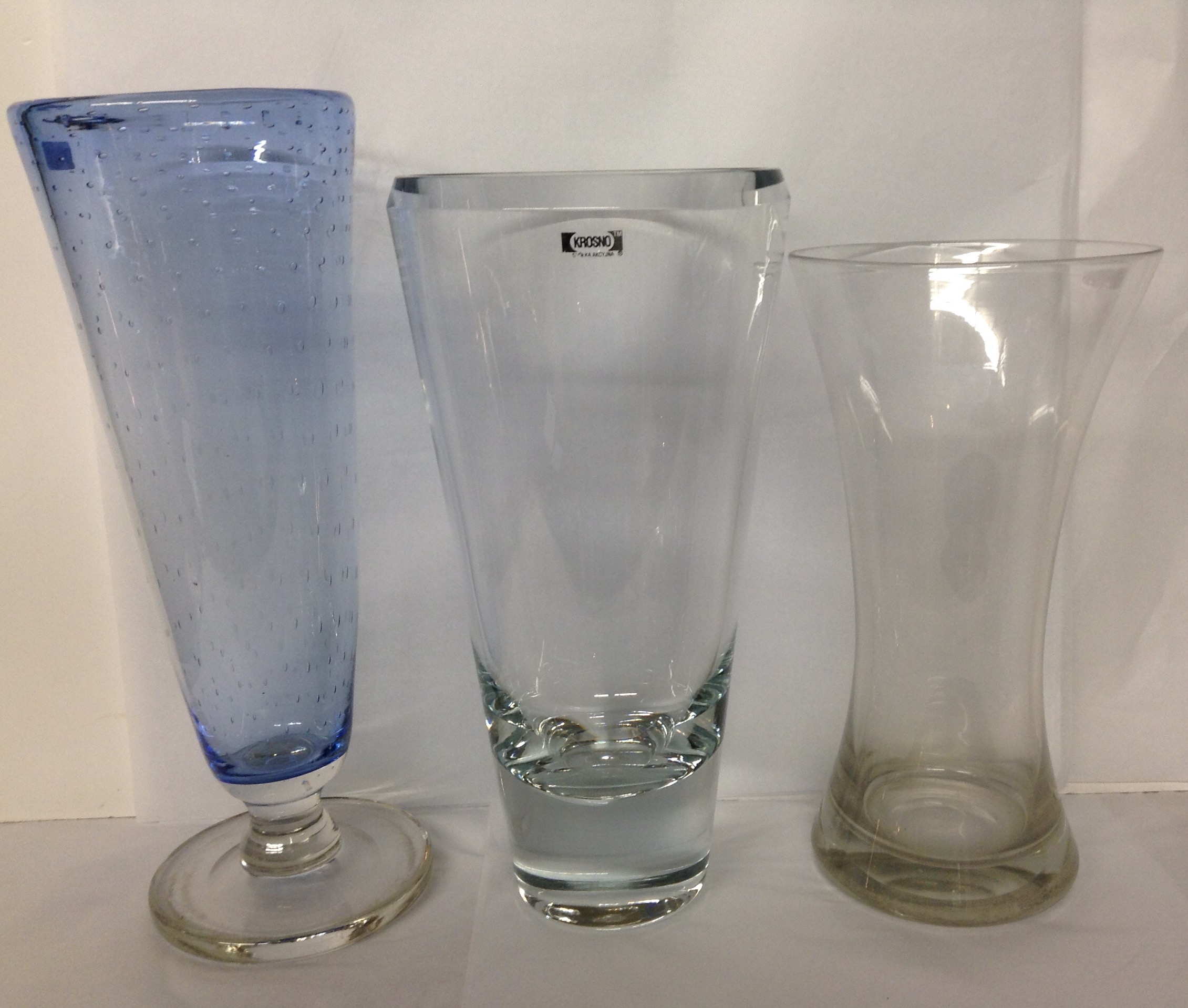 KROSNO, POLISH, A 20TH CENTURY CLEAR GLASS VASE Of tapering form