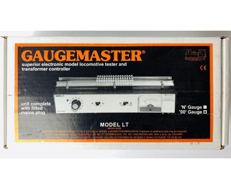 Gaugemaster Model LT OO Gauge 'Locomotive Tester' - Boxed with Instructions &amp; Rollers - Appears to have had Little Use. P