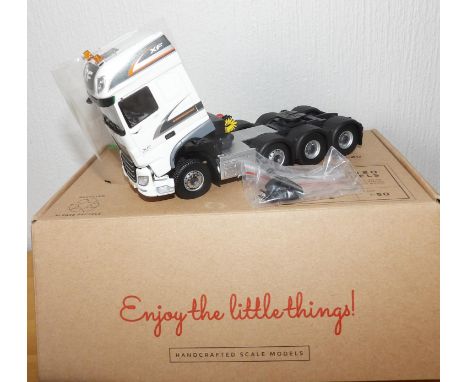 IMC Tekno  1.50 Scale Premium Series DAF SSC Euro 6 8 x 4 Tractor Unit. P&amp;P Group 2 (£18+VAT for the first lot and £2+VAT