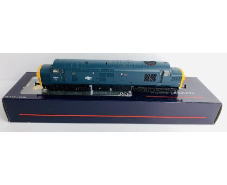 Bachmann OO Gauge 32-775 Class 37/0 BR Blue Split Head Code 37038 Livery Loco - Boxed. P&amp;P Group 2 (£18+VAT for the first