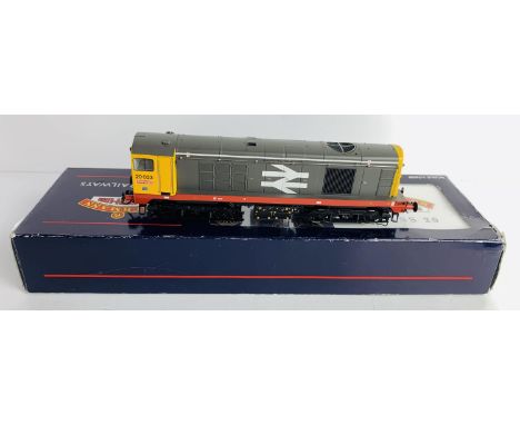 Bachmann OO Gauge 32-029 Class 20 023 Railfreight Livery with Zimo DCC Sound Fitted #23 - Boxed. P&amp;P Group 2 (£18+VAT for