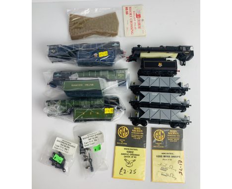 3x Bachmann OO Gauge Loco &amp; Tender Bodies, Including Tornado in Blue &amp; Green, Sugar Palm, 2x Pony Trucks &amp; 3x Jou