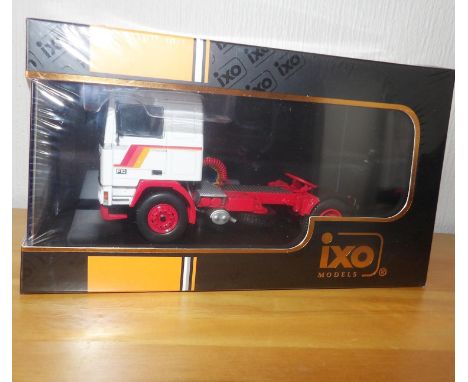 IXO 1.43 Scale Volvo F10 1983 Tractor Unit. P&amp;P Group 2 (£18+VAT for the first lot and £2+VAT for subsequent lots) 