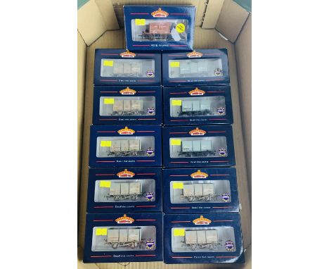 11x Bachmann OO Gauge Wagons - Including: 7x 37-401 16T Tippler Wagons Weathered, 3x 37-400 16T Tippler Wagons, 1x 33-806 20T