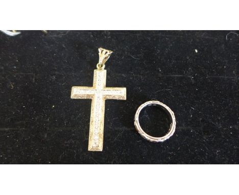 A Clogau gold ring, size K, approx 2.6 grams, together with a 9ct gold crucifix pendant, with white stones, approx 6 grams, b