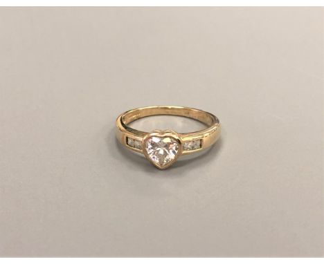 A 9ct gold CZ ring, size O CONDITION REPORT: 2.8g