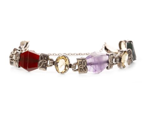 SCOTTISH HARDSTONE AND GEM SET BRACELET, formed by sections of gems including moss agate, amethyst and carnelian, each approx