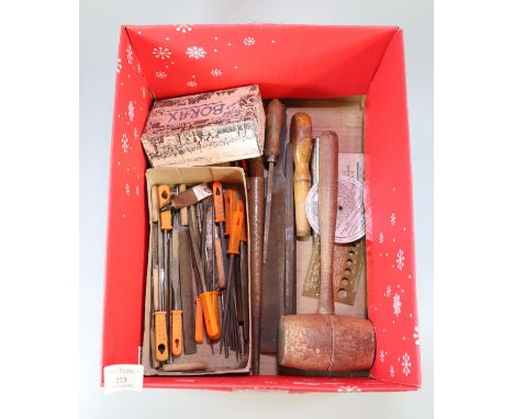 Collection of vintage jewellery maker tools and accessories, to include: wooden mallet, ring sizer, diamond gauge etc.  (B.P.