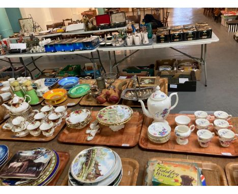 Two trays of Royal Albert 'Old Country Roses' teaware, to include: teapot. cups, saucers, milk jug, sucrier, breakfast bowls 