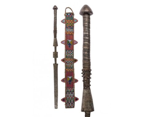 dating: early 20th Century provenance: Congo, Iron structure, surmounted with ogival cusp, then with wooden grip, covered wit