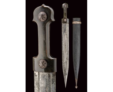 dating: late 19th Century provenance: Caucasia, Double-edged blade with triple groove featuring engravings; dark brown, horn 