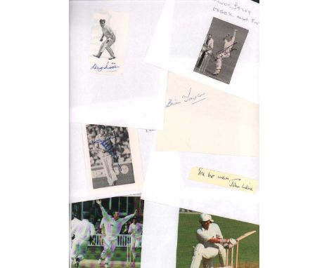 Essex Cricket collection 25 players. Autographs include Mark Waugh, Nasser Hussein, Trevor Bailey, Doug Insole, Brian Taylor,