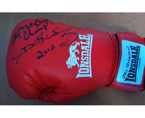 Roy Jones Jnr autographed boxing glove. Red Lonsdale full size boxing glove autographed by boxer Roy Jones Jnr - the only box