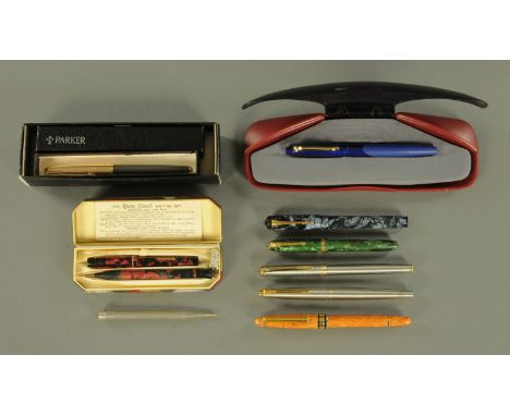 A quantity of vintage and other fountain pens to include Conway Stewart and "Dinkie" and a 540 writing set, a Conway Stewart 