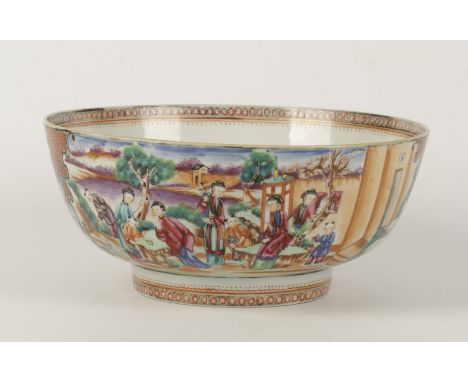 A CHINESE EXPORT PORCELAIN FRUIT BOWL, Qianlong, circa 1780, decorated externally with panels of family groups in gardens, ag