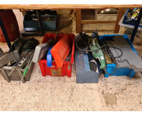 3 CARTONS OF MISC TOOLS, SCISSOR JACKS, HAZARD SIGNS, BOXED &amp; OPEN ENDED SPANNERS &amp;  METAL TOOL BOX WITH STAYER ANGLE