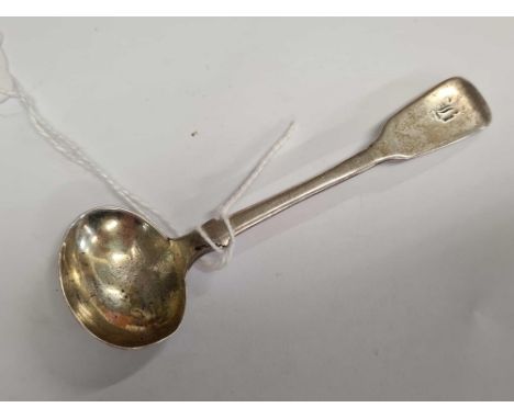 AN EARLY VICTORIAN EXETER SILVER SALT SPOON 1841, R WILLIAMS