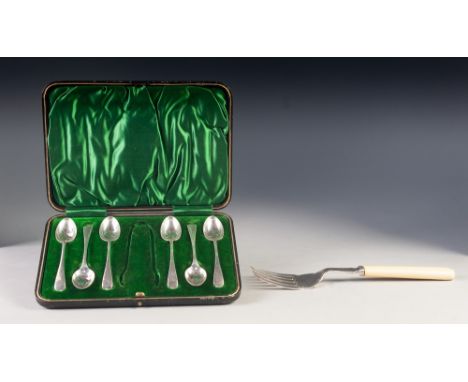 GEORGE VI FISH SERVING FORK WITH SILVER BLADE and bone handle, Sheffield 1940, together with a SET OF SIX SILVER COFFEE SPOON