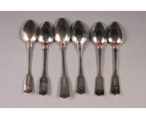 AN ODD WILLIAM IV DUBLIN SILVER FIDDLE PATTERN TEASPOON, Dublin 1830 and five other George III/William IV SILVER FIDDLE PATTE