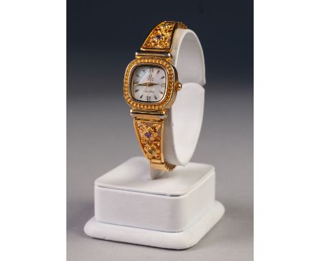 LADY'S LIMIT INTERNATIONAL GOLD PLATED BRACELET WATCH, with 17 jewels incabloc movement, small oval dial with batons set into