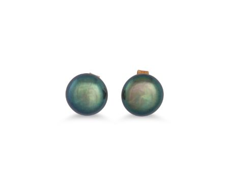 A PAIR OF BLACK PEARL STUD EARRINGS, mounted in yellow gold