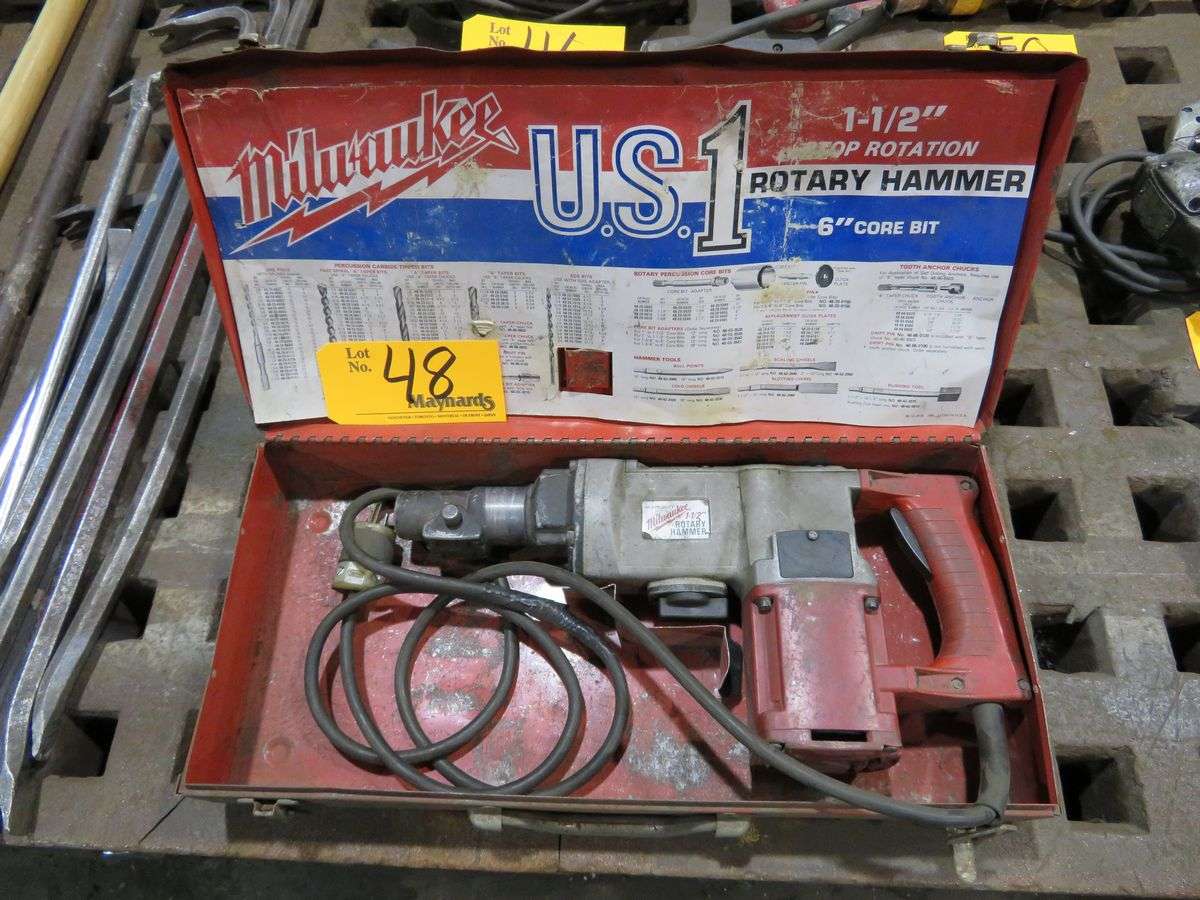 Milwaukee 5347 Heavy Duty 11/2" Rotary Hammer 500 RPM, 4100 BPM, 8.5