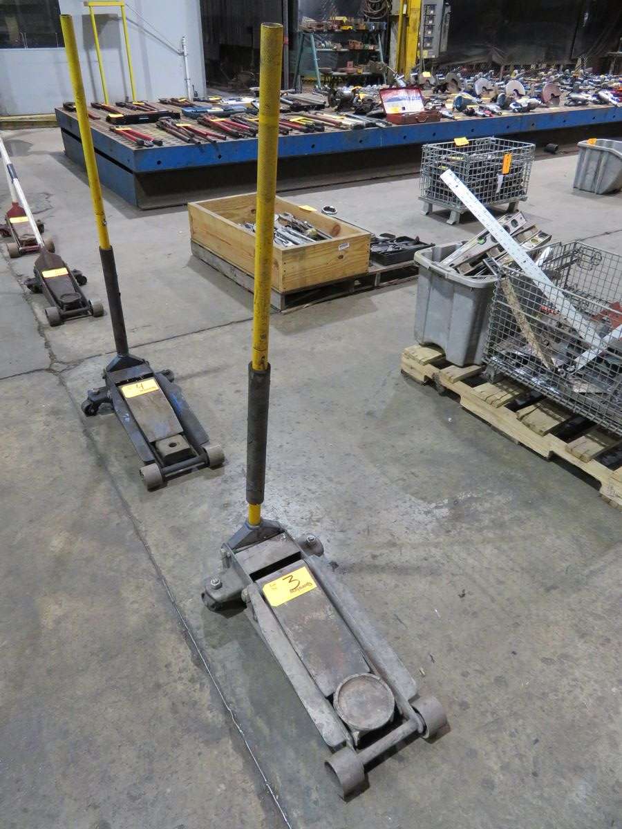 { Option of lots 3, 4 } Napa 3Ton Floor Jack