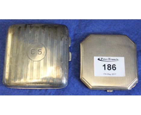 Silver engine turned cigarette case and a silver engine turned compact, 7oz approx. (2)(B.P. 24% incl. VAT)   CONDITION REPOR