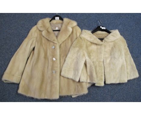 Vintage palamino coloured mink fur button up jacket. Together with a short white vintage rabbit fur jacket.(B.P. 24% incl. VA