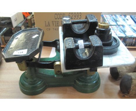 Vintage painted shop scales with weights and marble top marked: J.D. Jewitt and Son, Emlyn Street, Newport.(B.P. 24% incl. VA