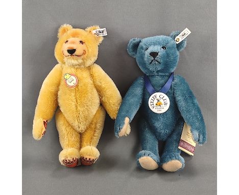 Zwei Steiff Teddybären in Originalkarton, bestehend aus Replika Dicky Bär "1930", mit Zertifikat, Länge 32cm und Replika Stei