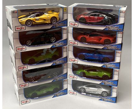 10 Maisto 1/18 scale diecast model cars. All boxed.