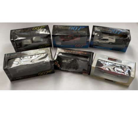 4x Auto Art James bond 1:18 scale models together with two UT Models, all boxed (6)