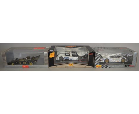 2x 1:18 scale Maisto models together with an A Model example, all boxed (3)