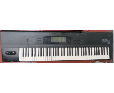 Korg 01/W Pro Music Workstation keyboard Synthesizer from 1991 with AI2 Synthesis system, wave shaping, variable digital filt