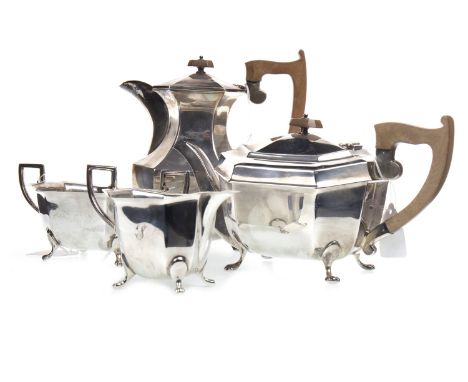 GEORGE VI SILVER FOUR PIECE TEA AND COFFEE SERVICE, maker Viners, Sheffield 1937, comprising tea pot, coffee pot, cream and s